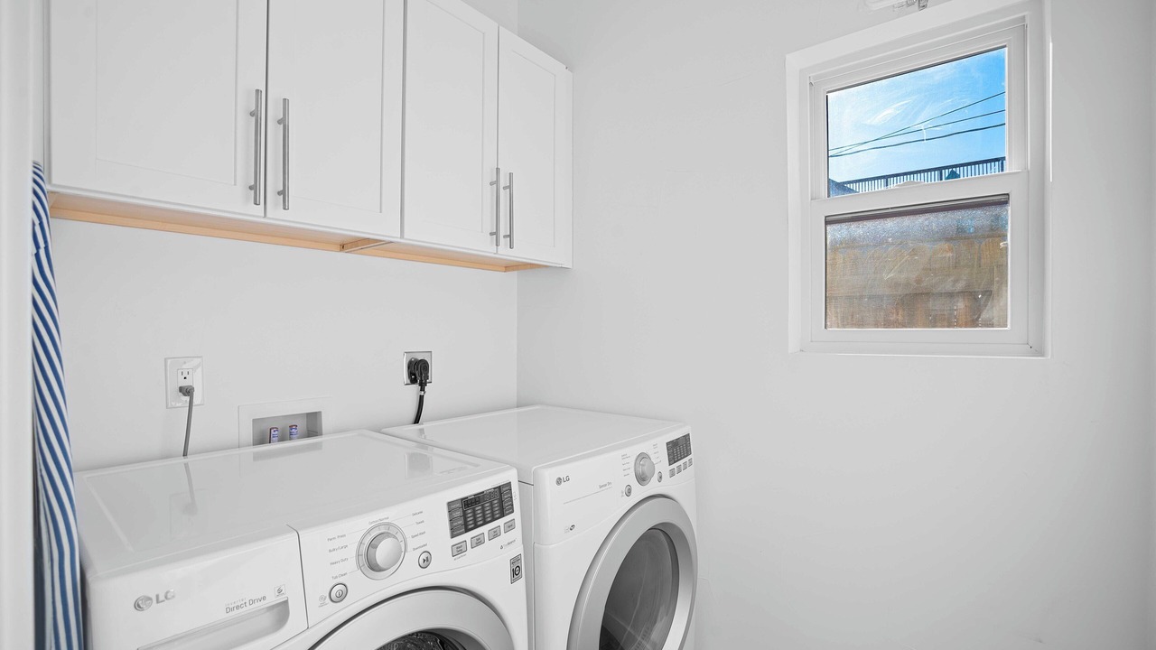 Photo of Bedroom in Five Points