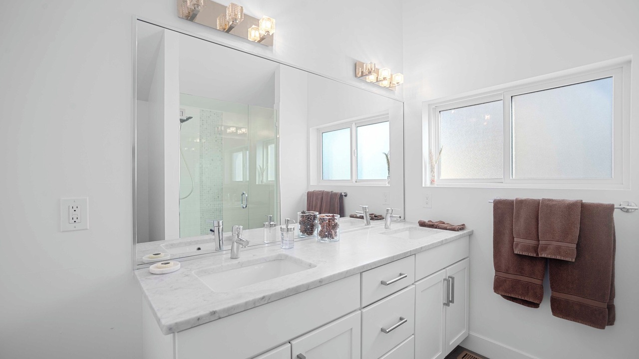 Photo of Bathroom in Five Points