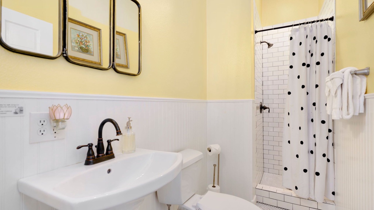 Photo of Bathroom in Old Town West