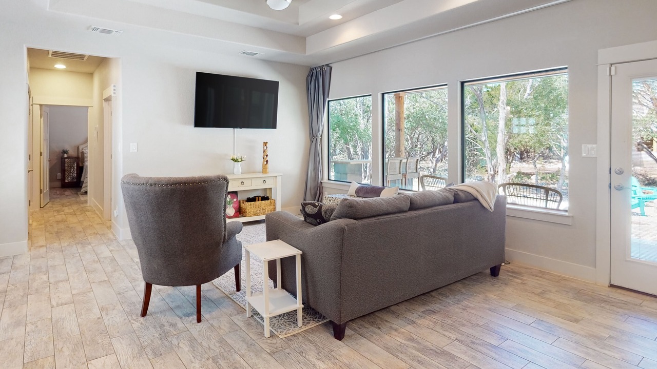Photo of Livingroom in Spring Branch