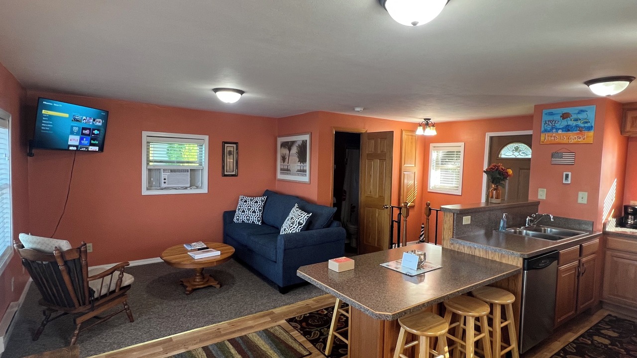 Photo of Livingroom in Middlebury