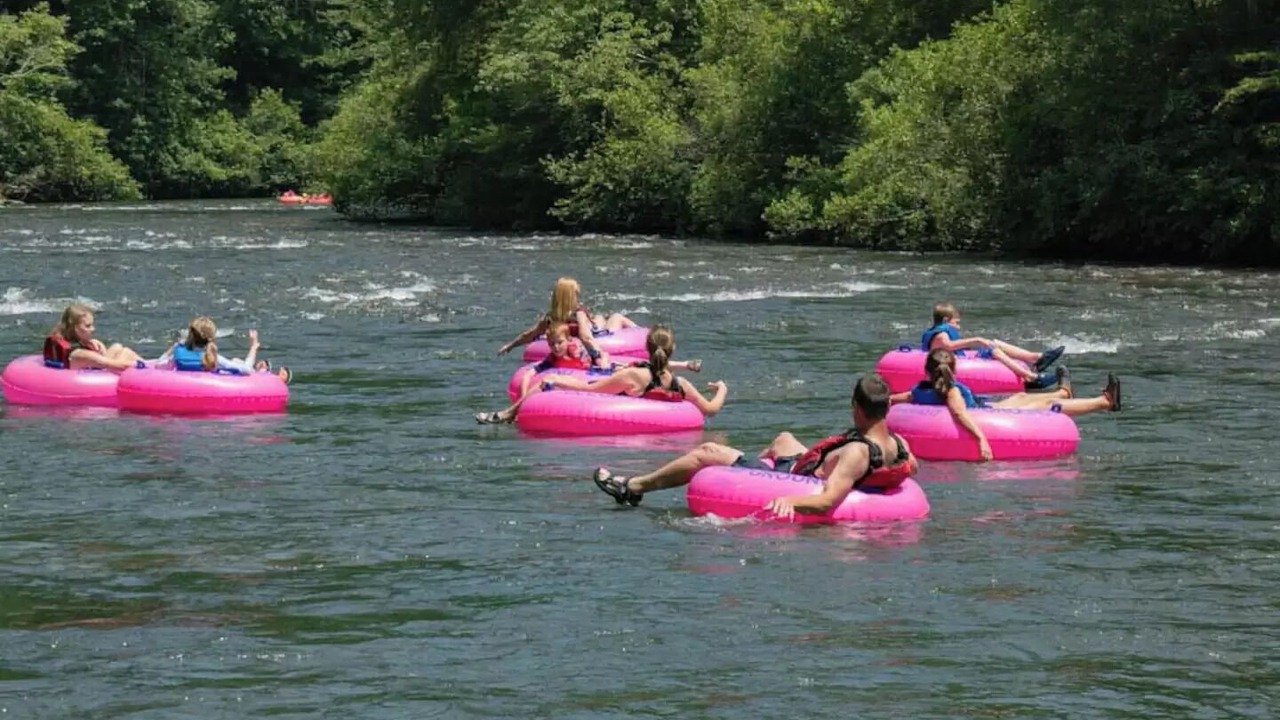 Photo of Others in Raccoon Ridge