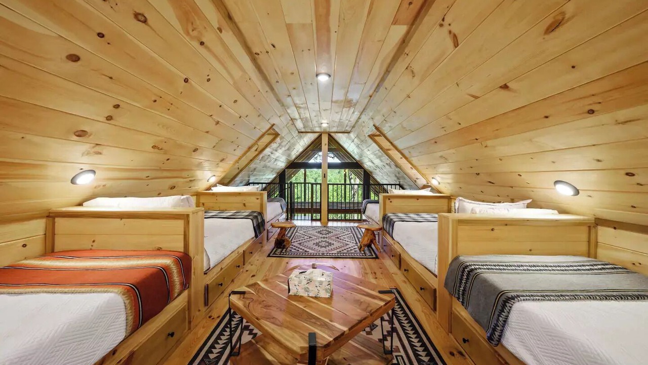 Photo of Bedroom in Raccoon Ridge