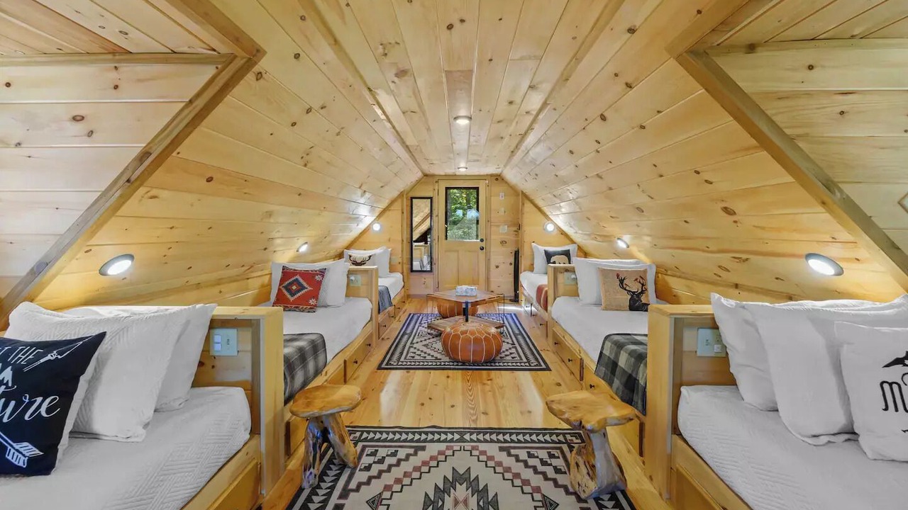 Photo of Bedroom in Raccoon Ridge