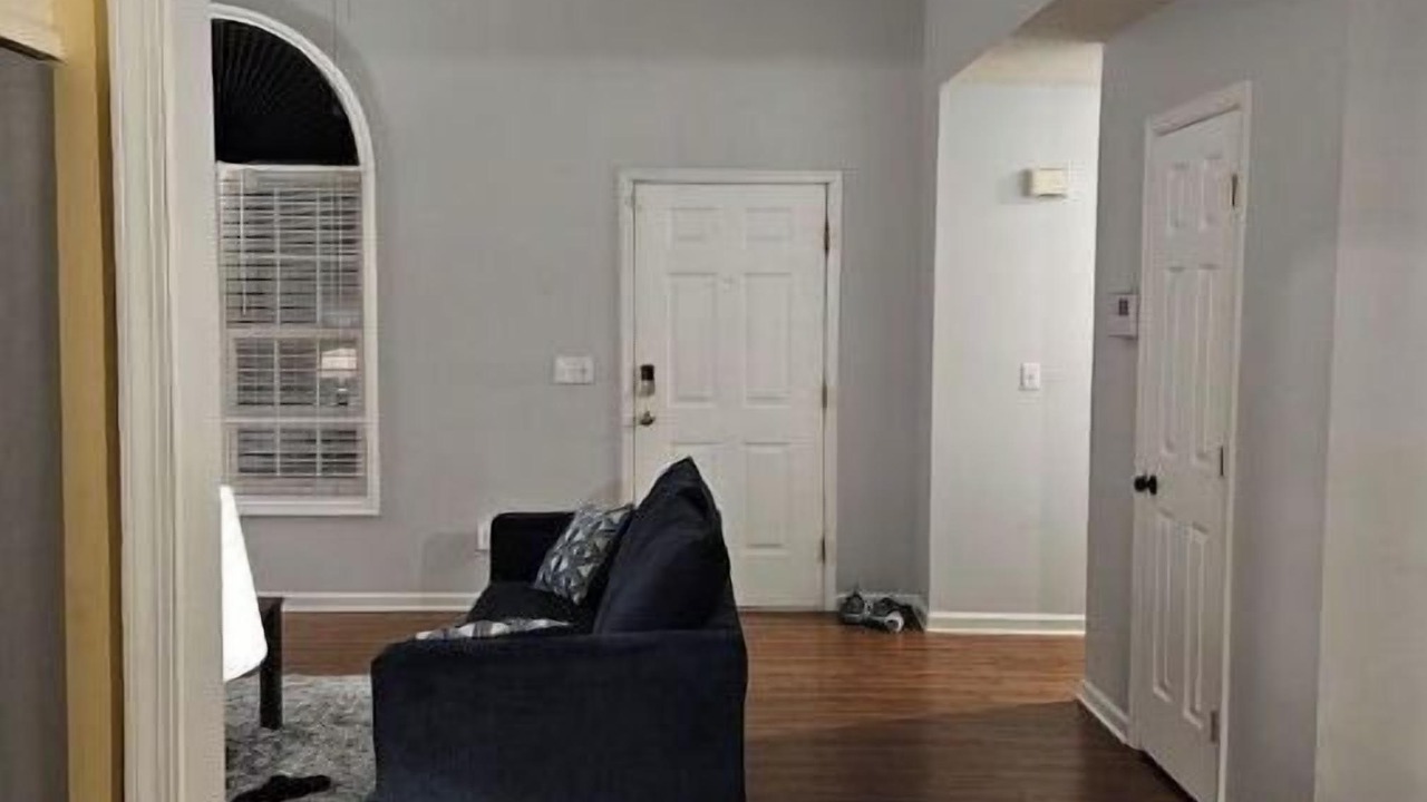 Photo of Livingroom in Earlewood