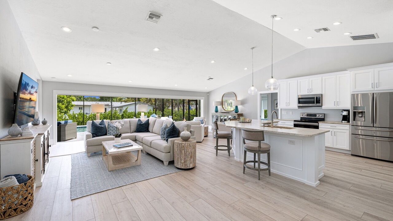 Photo of Livingroom in Central Naples
