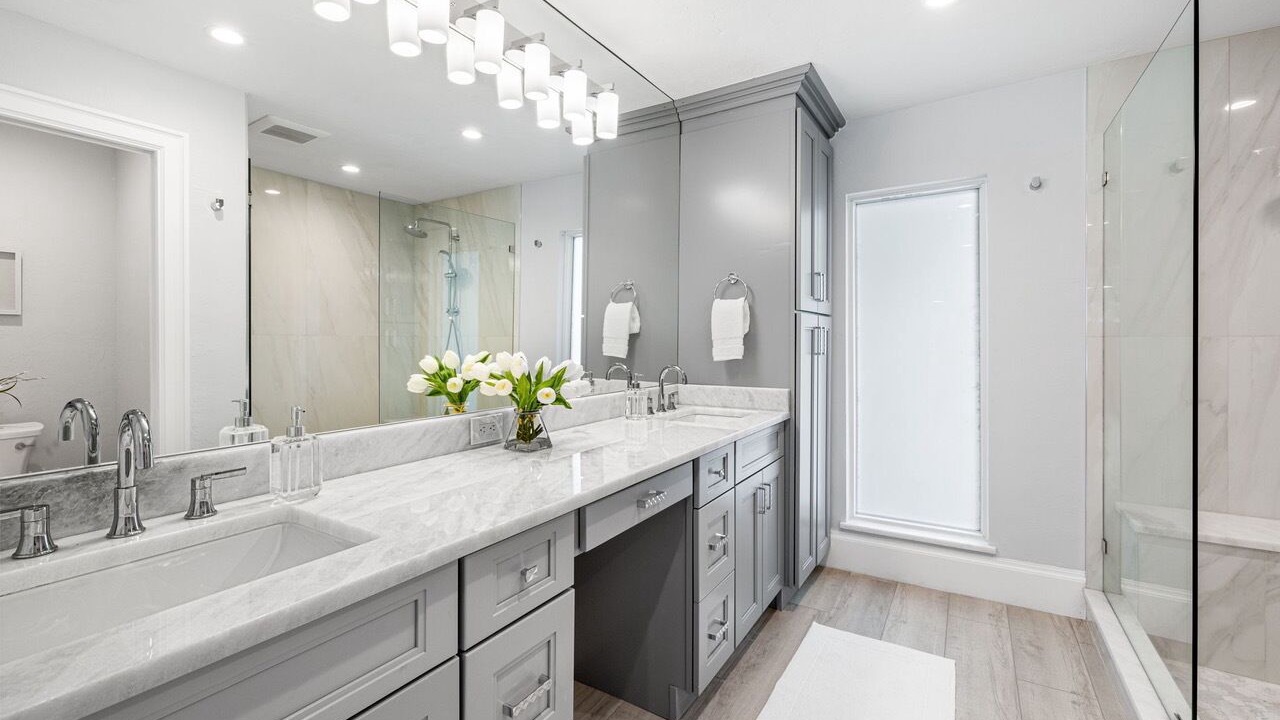 Photo of Bathroom in Central Naples