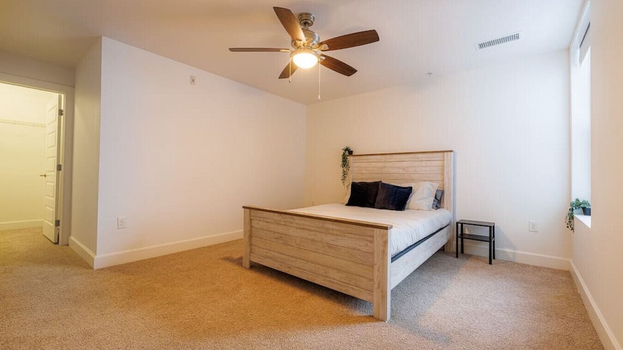 Photo of Bedroom in Ballpark