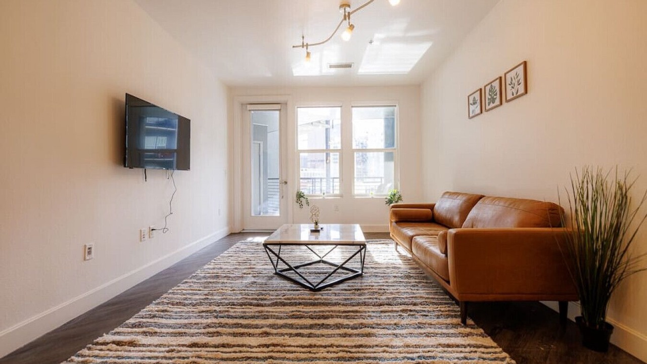 Photo of Livingroom in Ballpark