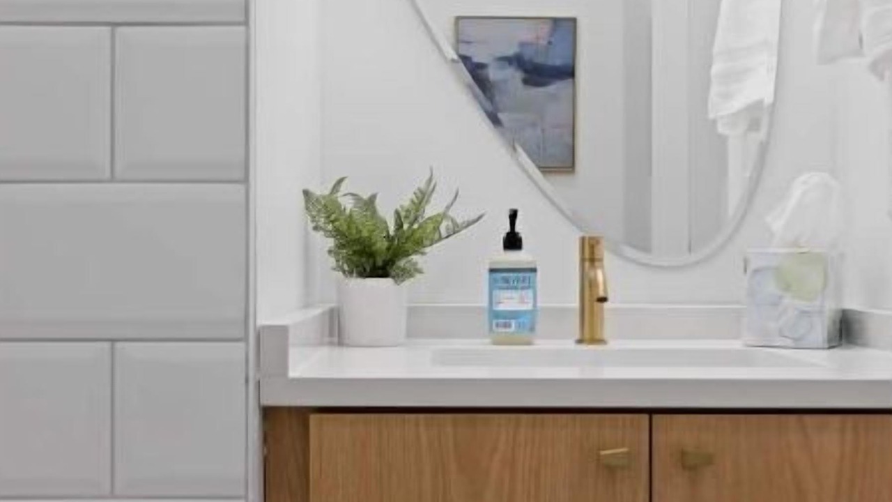 Photo of Bathroom in East Ridge