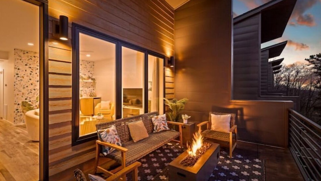 Photo of Patio Balcony in East Ridge