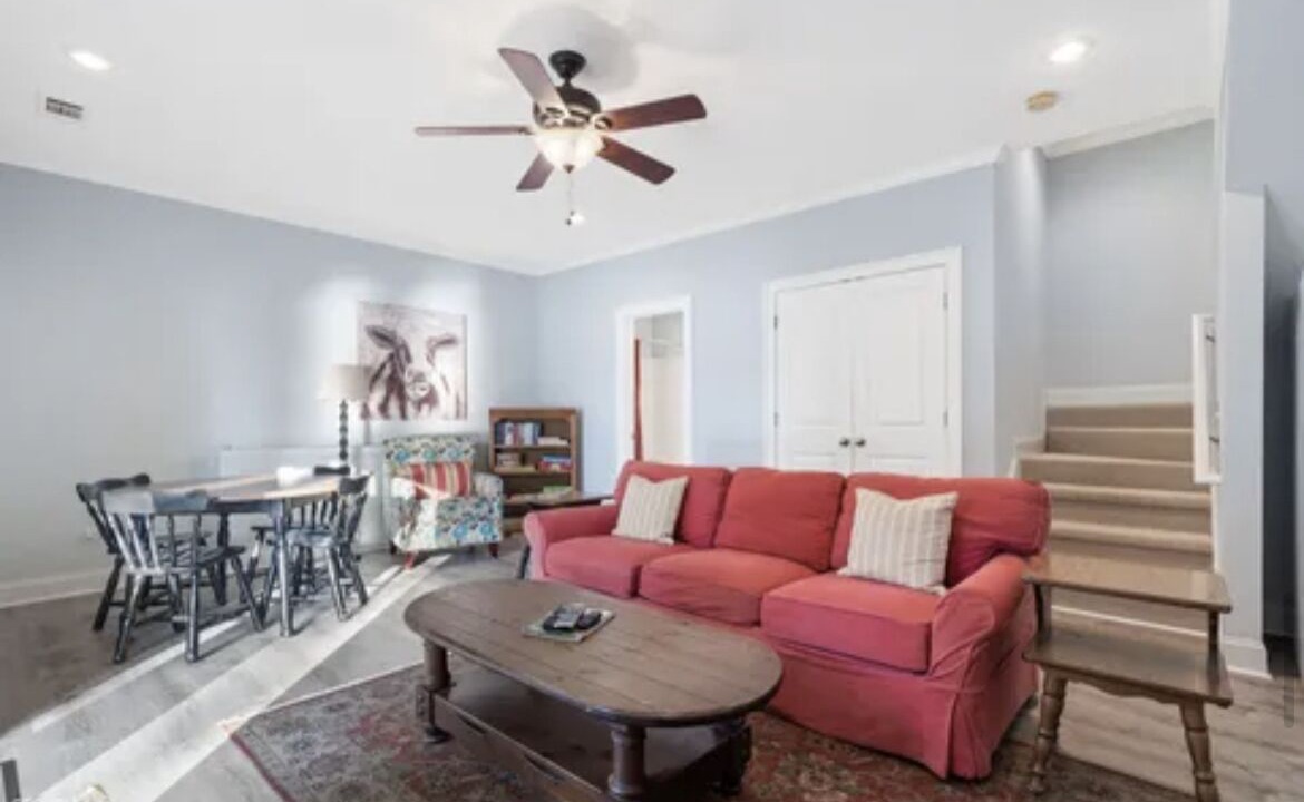 Photo of Livingroom in Eatonton