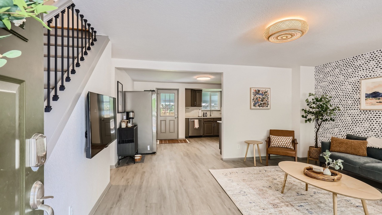 Photo of Livingroom in South Westminster