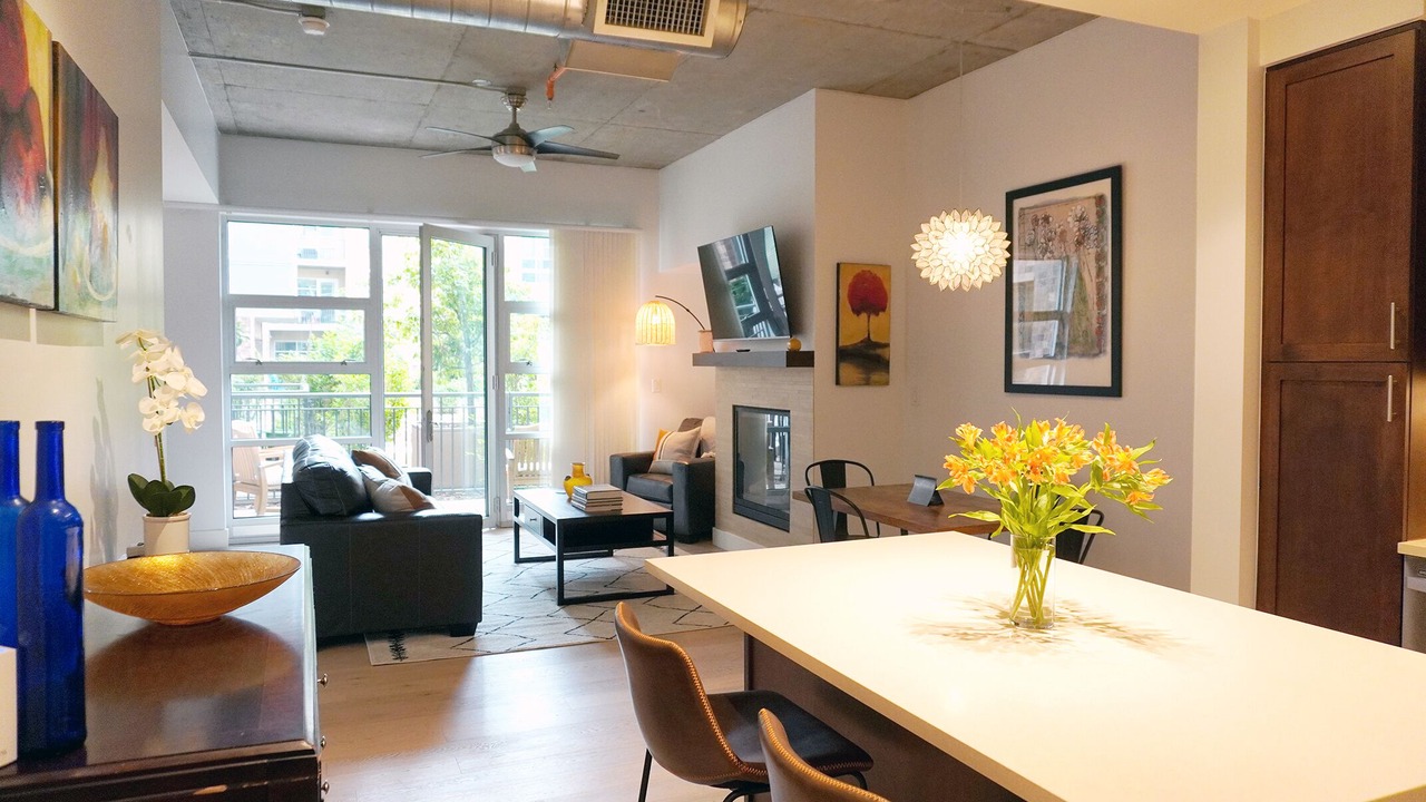 Photo of Livingroom in Central Boulder