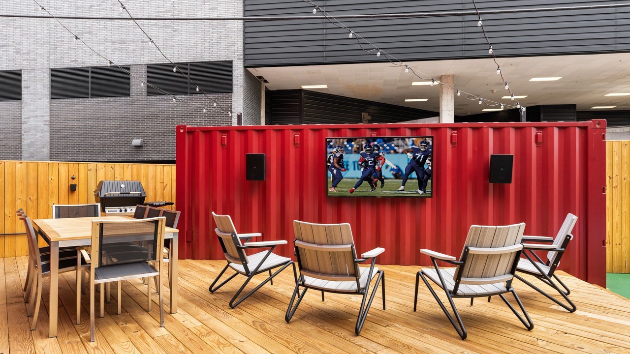 Photo of Outdoor in Music Row