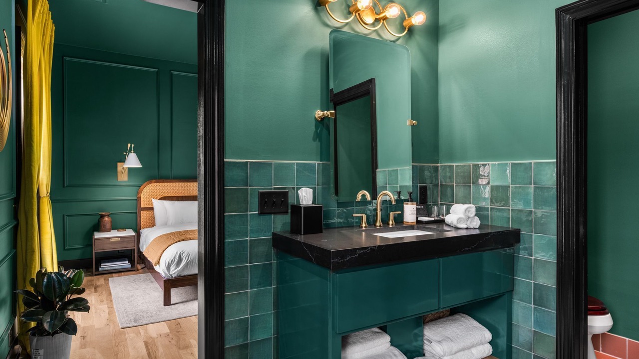 Photo of Bathroom in Music Row