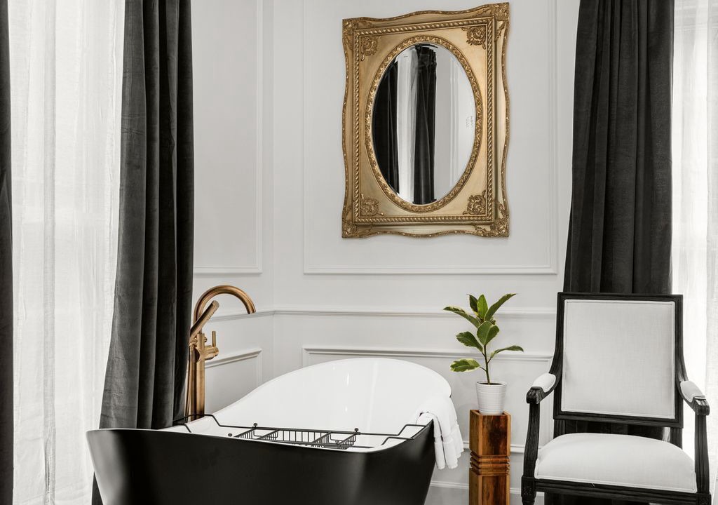 Photo of Bathroom in Music Row