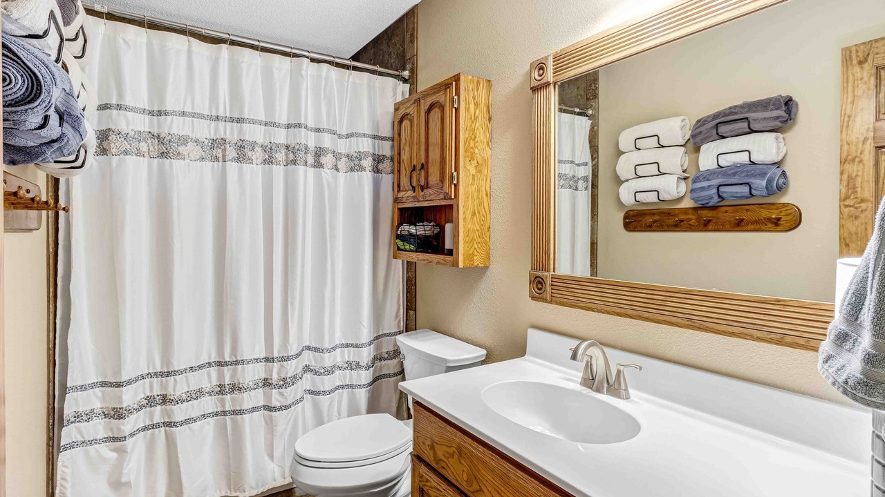 Photo of Bathroom in Holly Lake Ranch