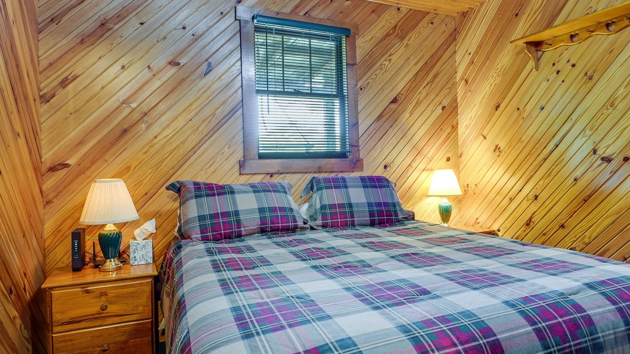 Photo of Bedroom in Green Bank