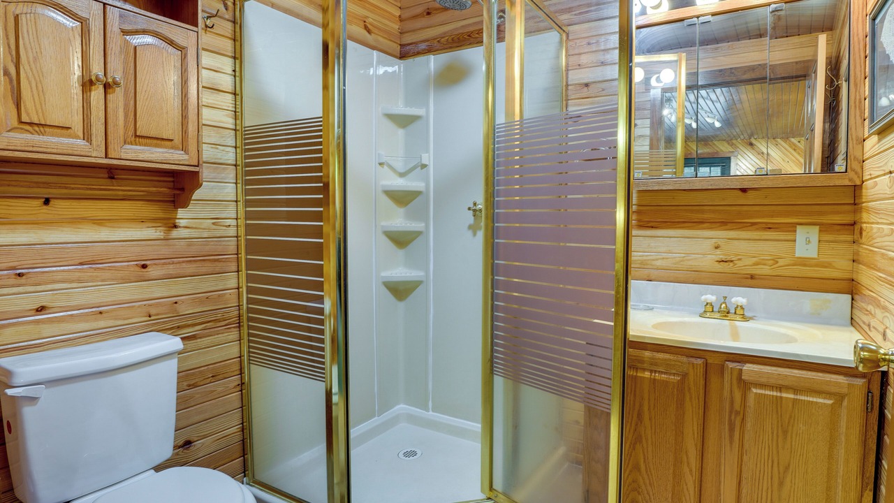 Photo of Bathroom in Green Bank