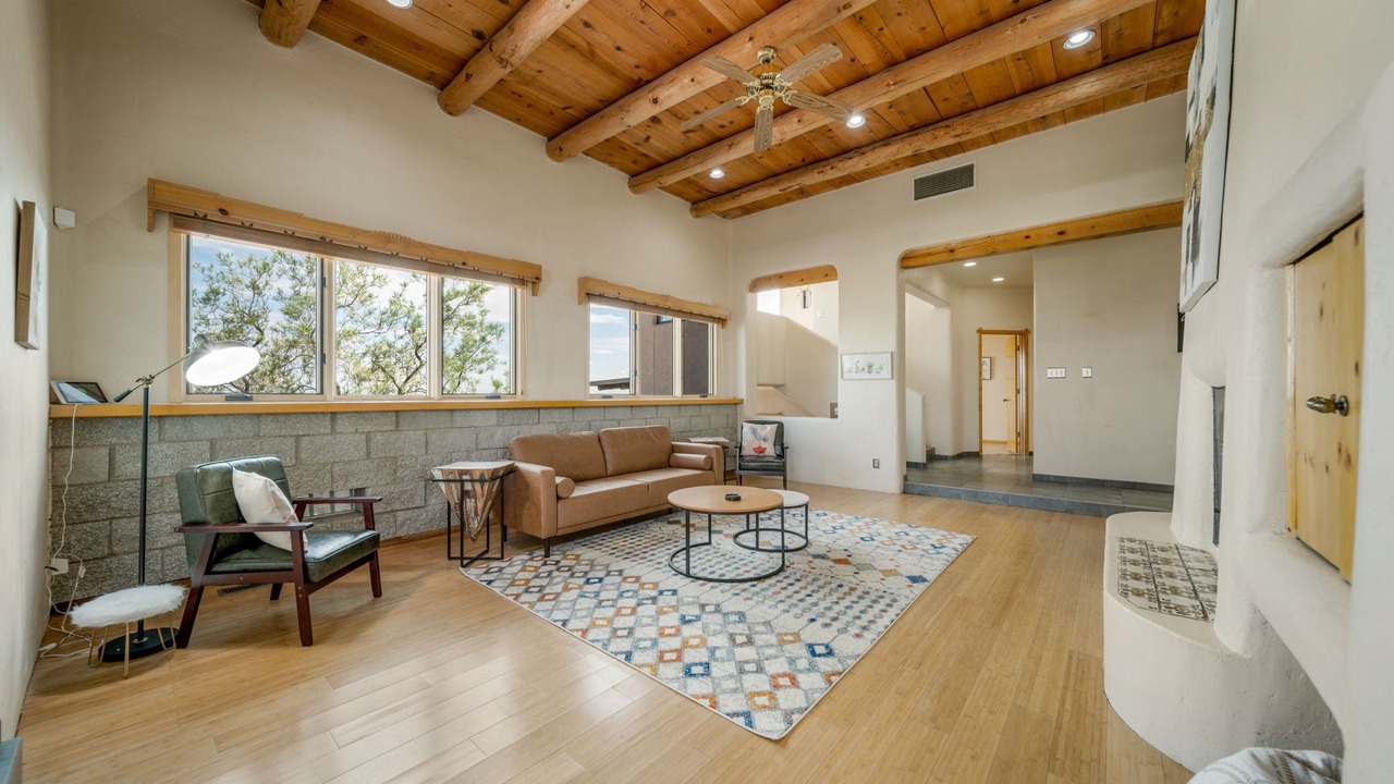 Photo of Livingroom in Farmington