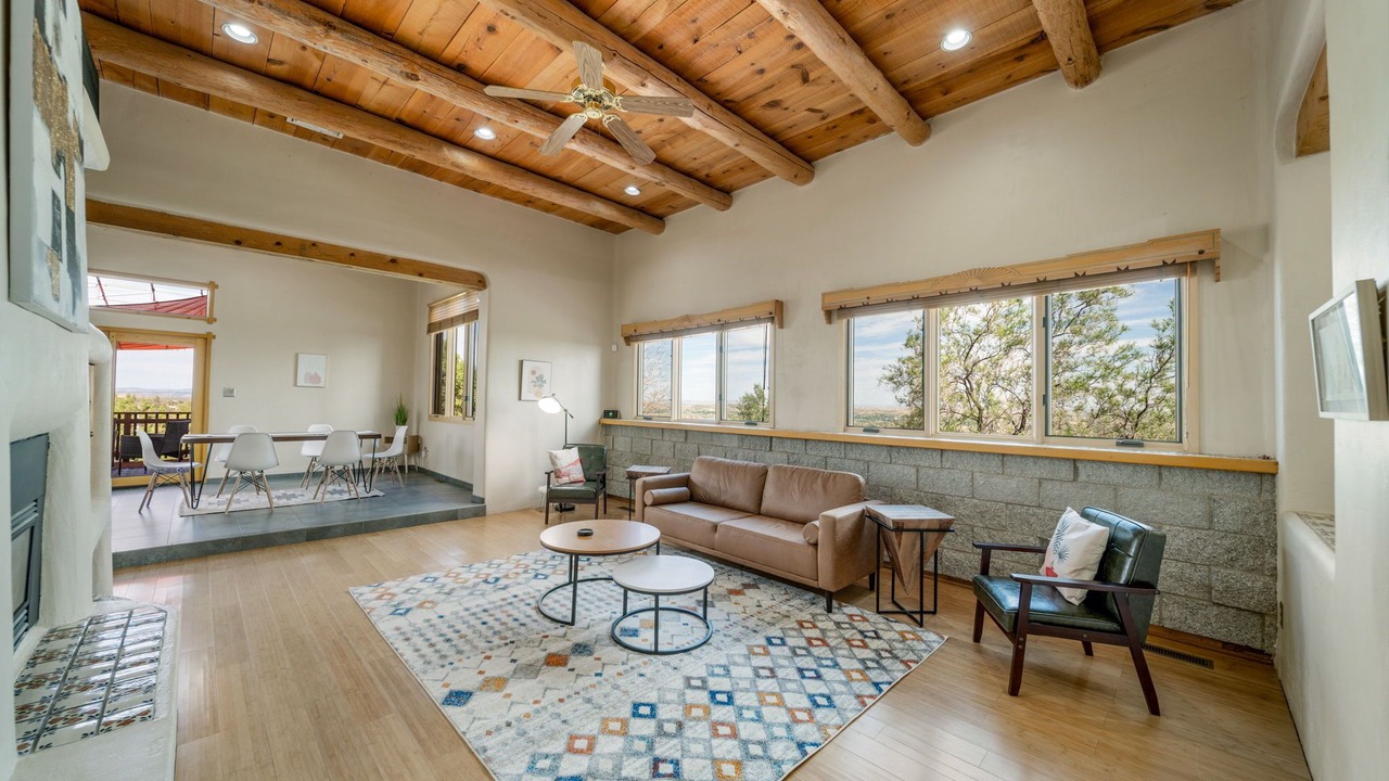 Photo of Livingroom in Farmington