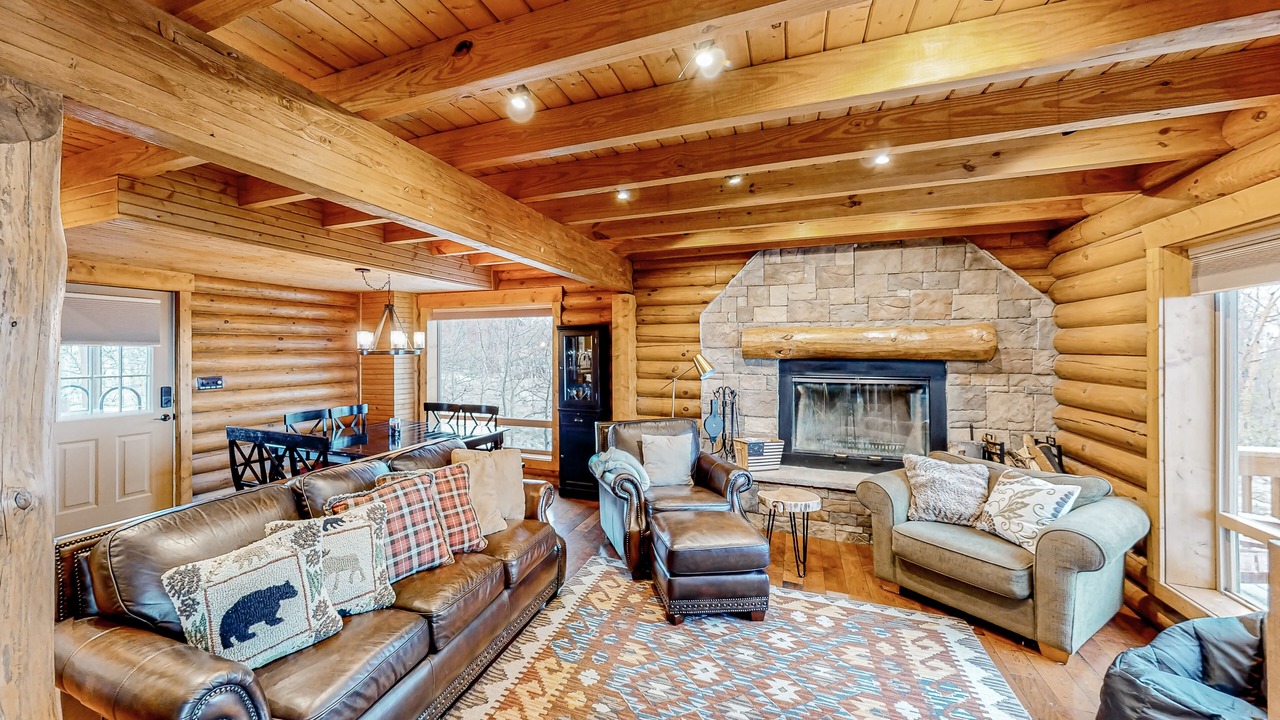 Photo of Livingroom in Warm Springs