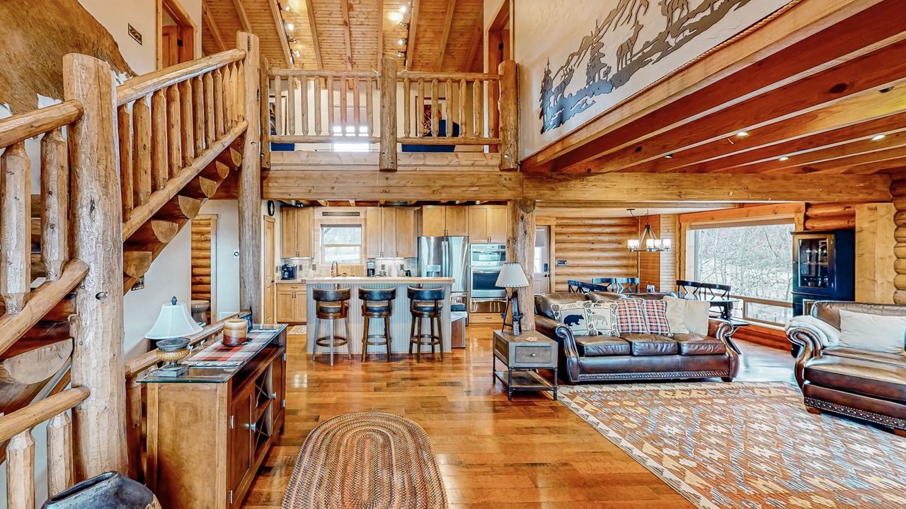 Photo of Livingroom in Warm Springs