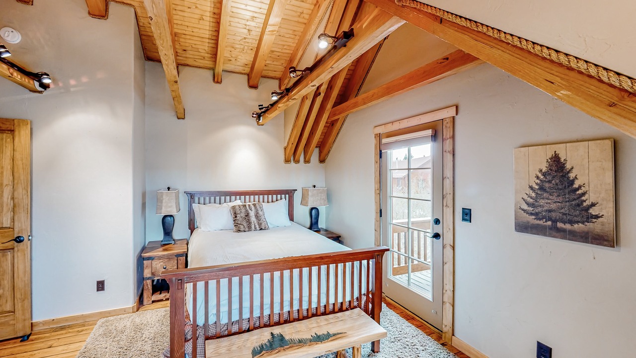 Photo of Bedroom in Warm Springs