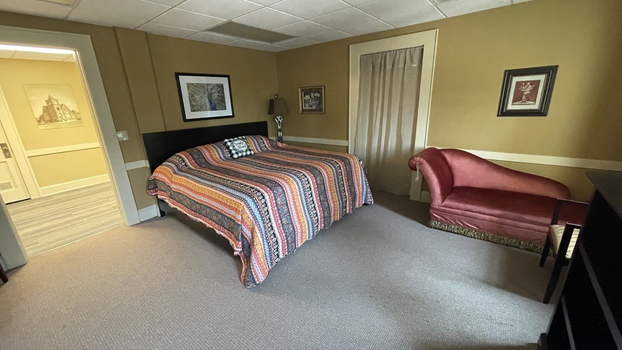 Photo of Bedroom in Toccoa