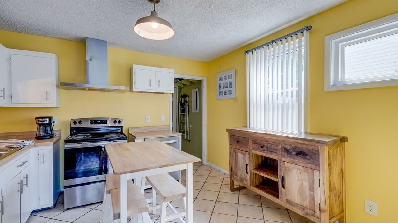 Photo of Kitchen in Inglewood