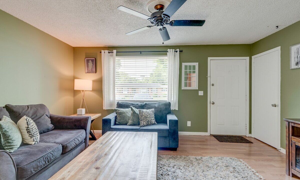 Photo of Livingroom in Inglewood