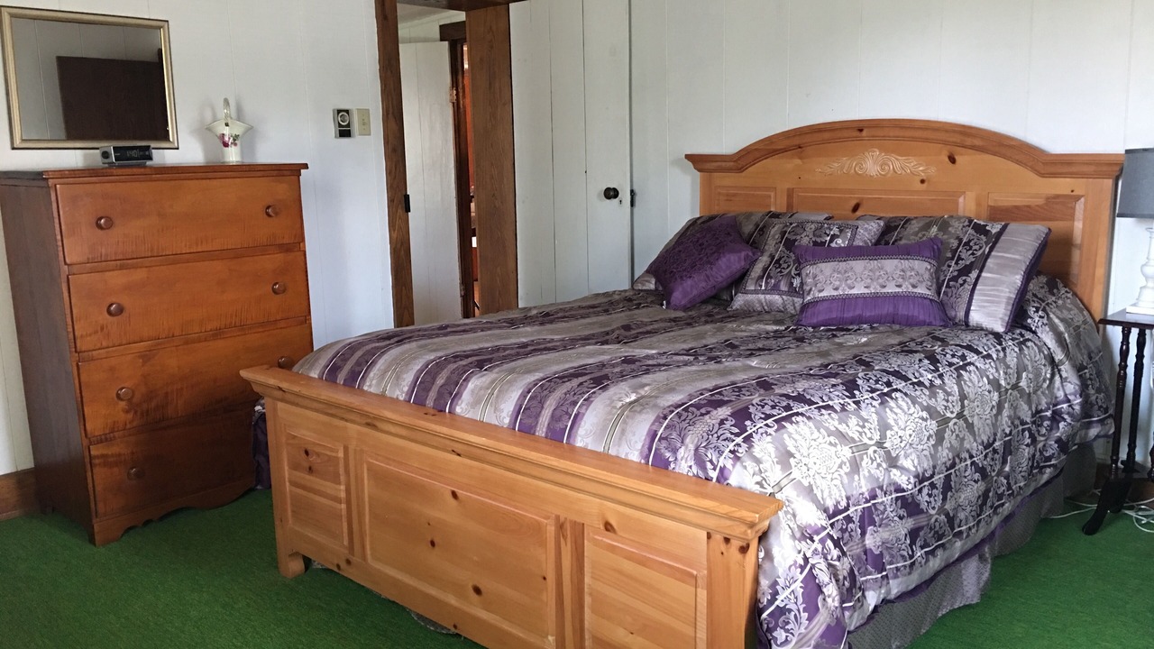 Photo of Bedroom in Monterey