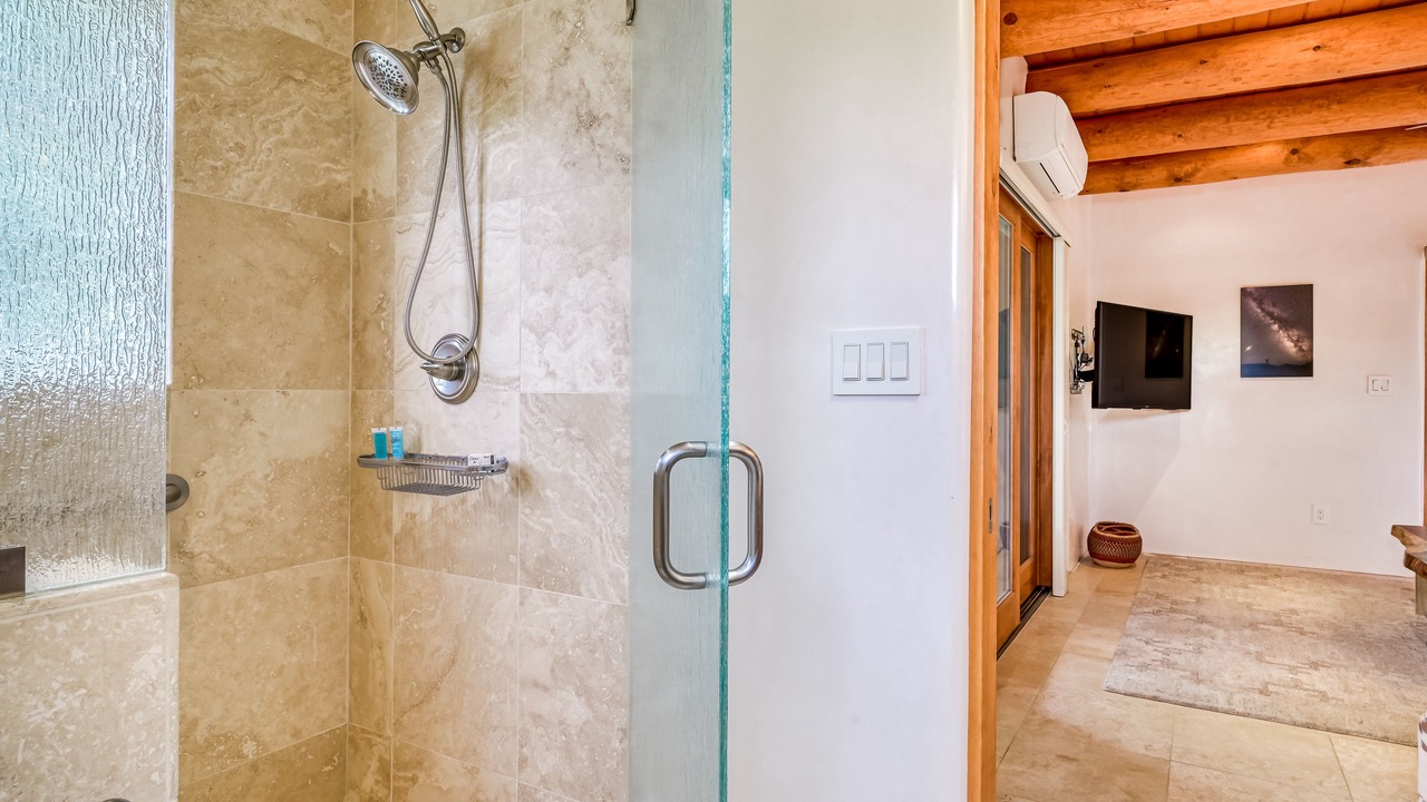 Photo of Bathroom in La Tierra