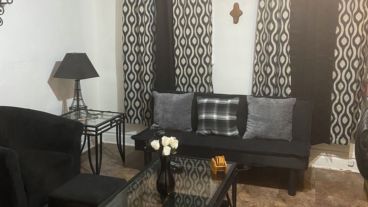 Photo of Livingroom in Huntington