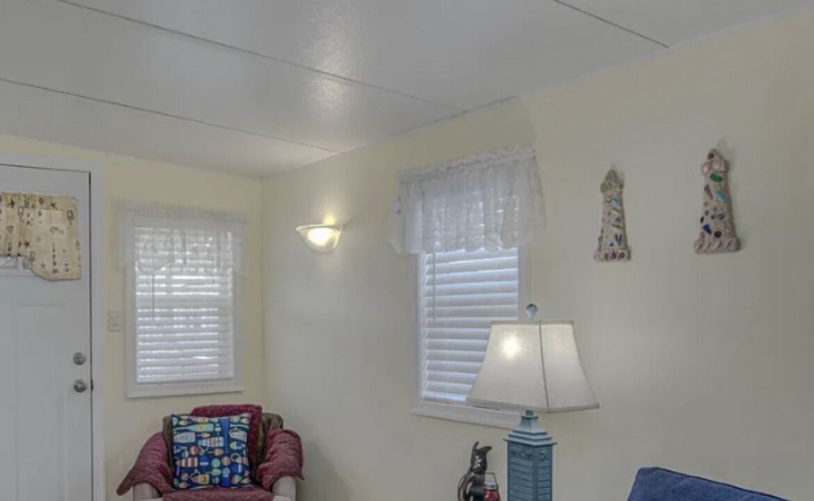 Photo of Livingroom in Ocean Pines
