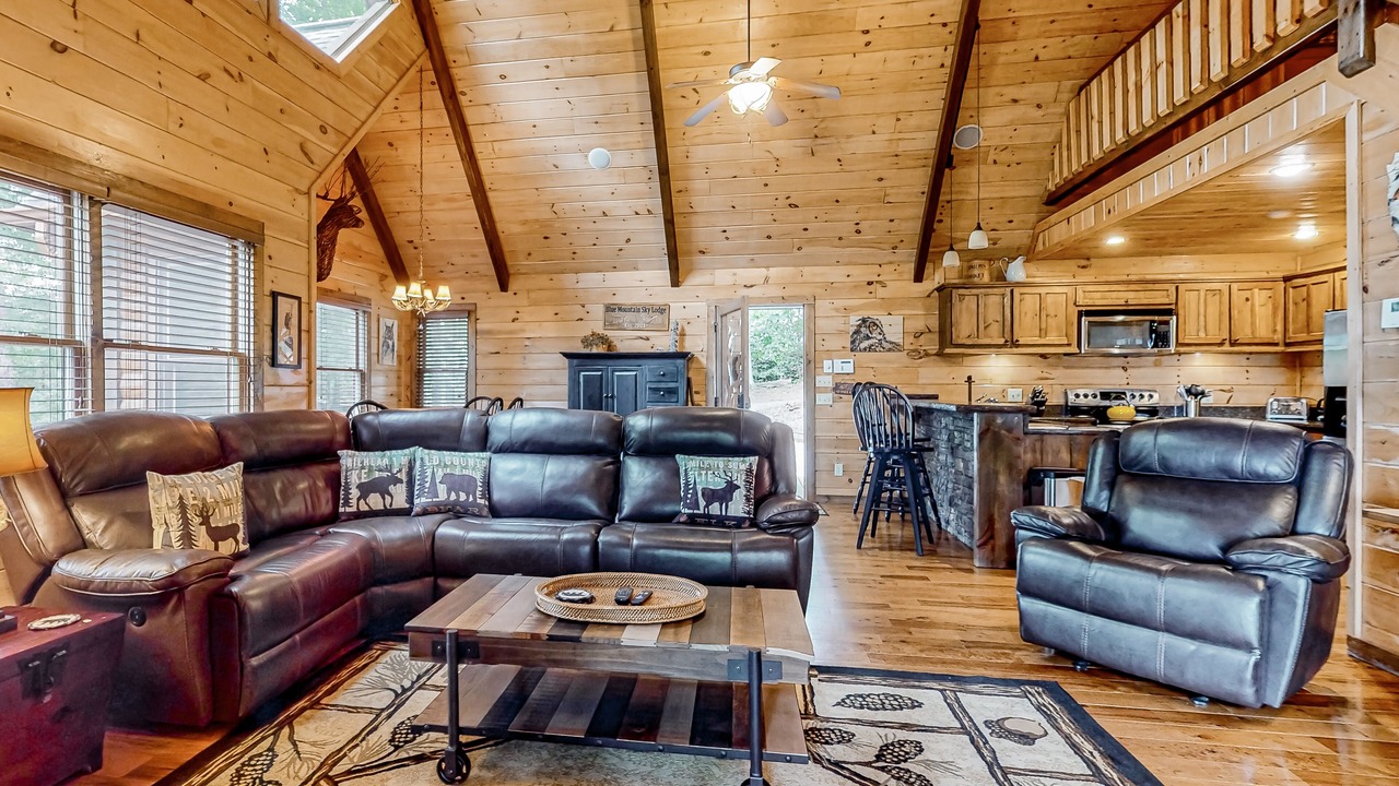 Photo of Livingroom in Ridges Over the Lake