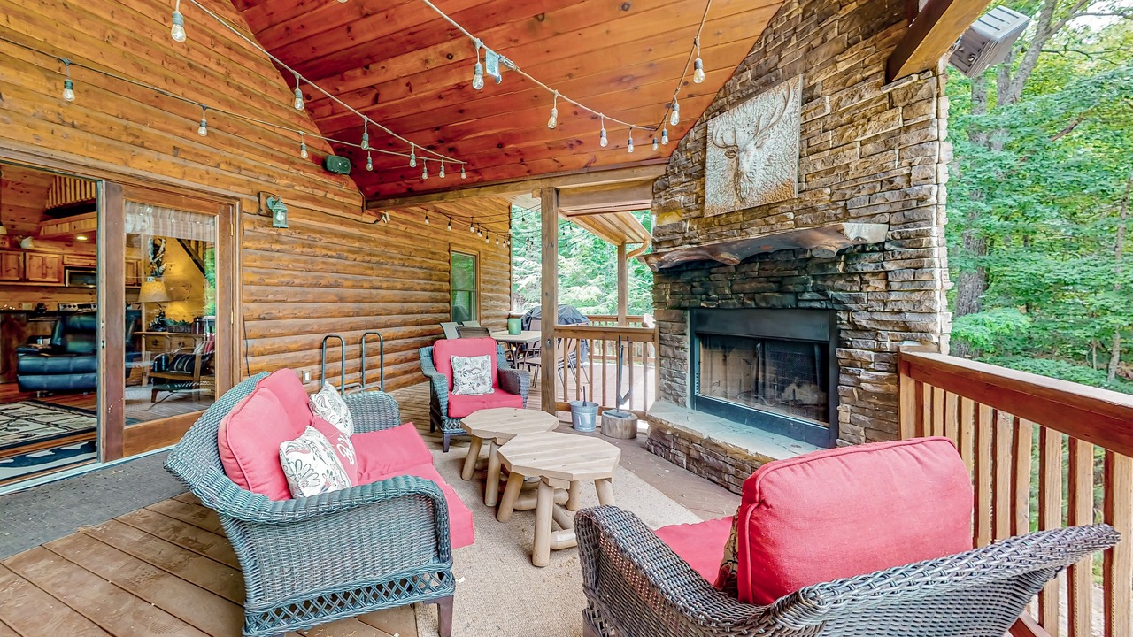 Photo of Patio Balcony in Ridges Over the Lake
