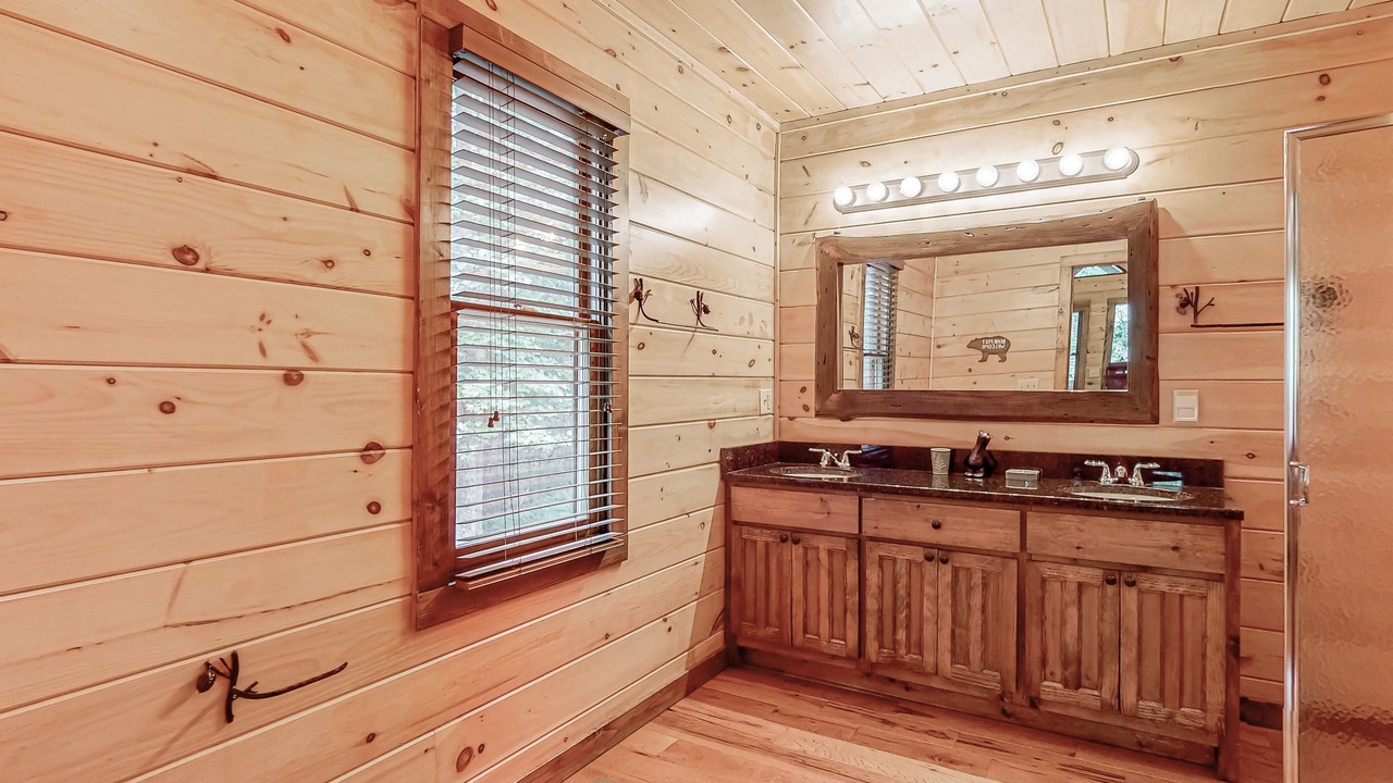Photo of Bathroom in Ridges Over the Lake