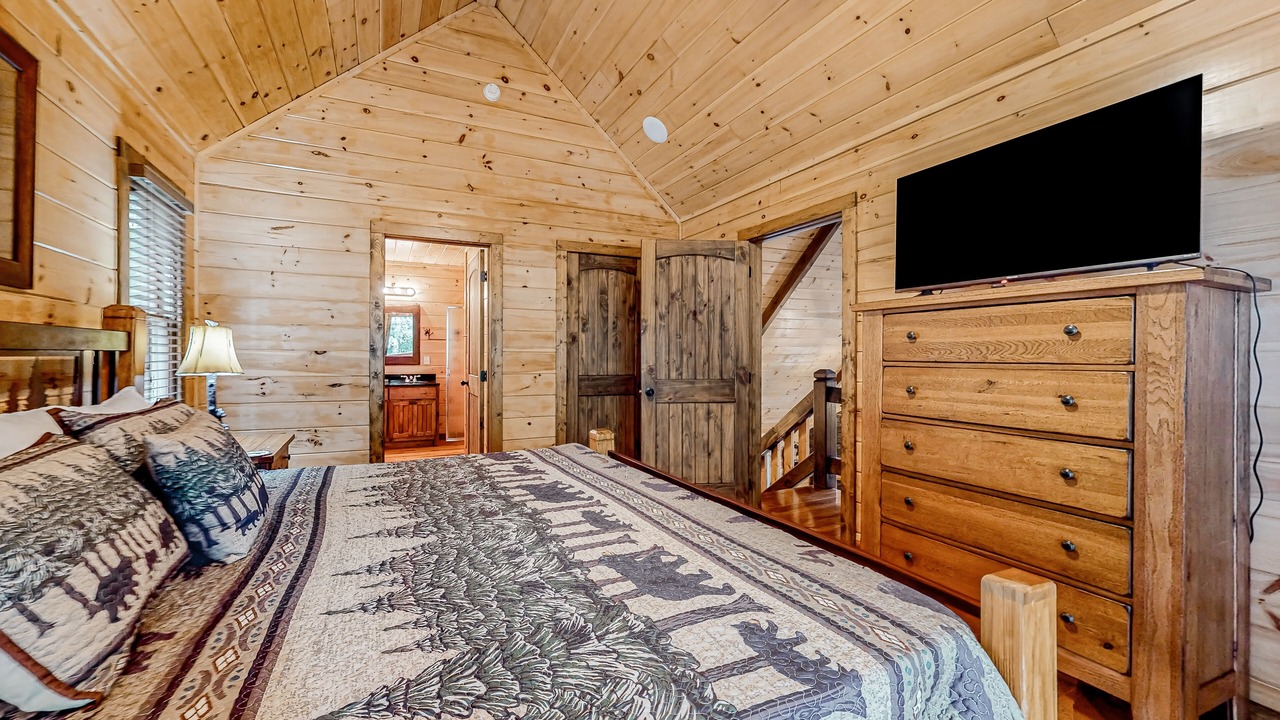 Photo of Bedroom in Ridges Over the Lake