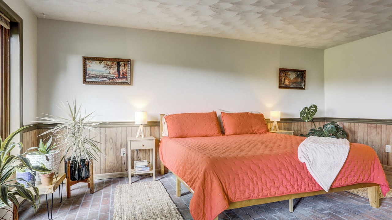 Photo of Bedroom in Willow Street