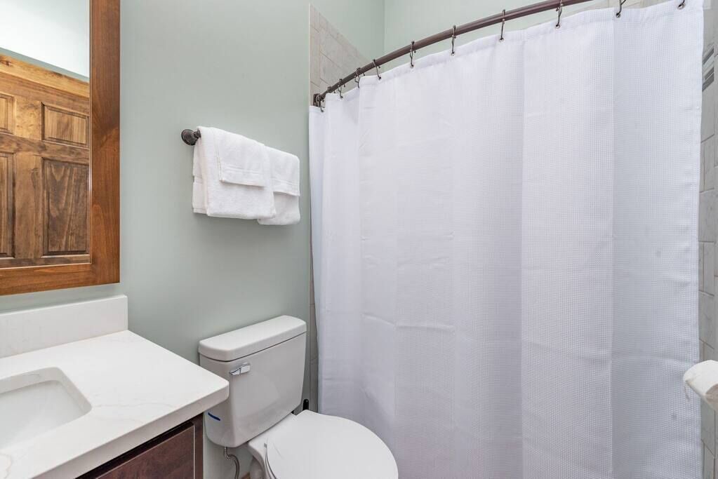Photo of Bathroom in Waterfront Greens