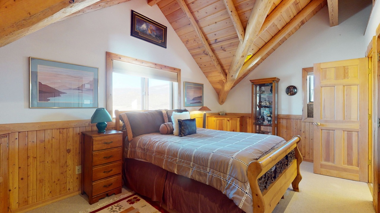 Photo of Bedroom in Glenwood Springs