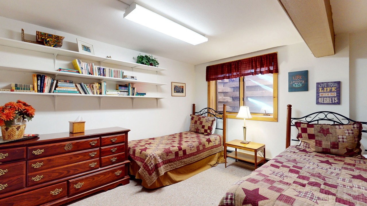 Photo of Bedroom in Glenwood Springs
