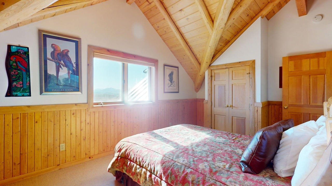 Photo of Bedroom in Glenwood Springs