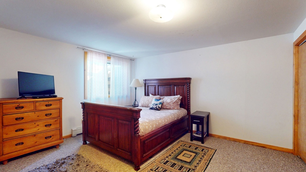 Photo of Bedroom in Glenwood Springs