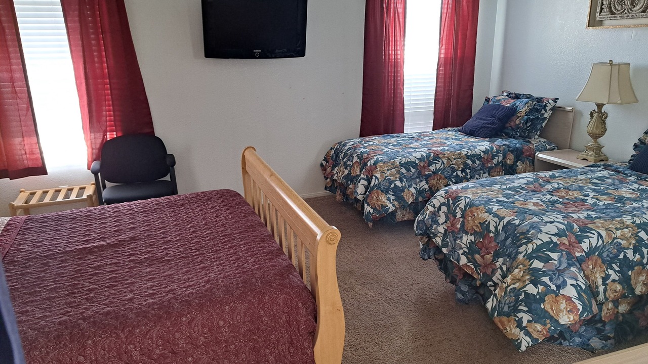 Photo of Bedroom in Desert Shores