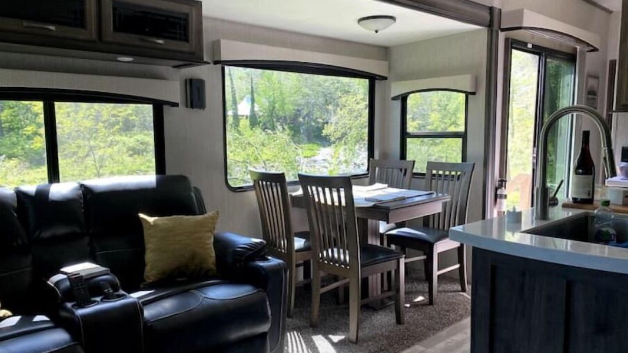 Photo of Livingroom in Mount Tremper