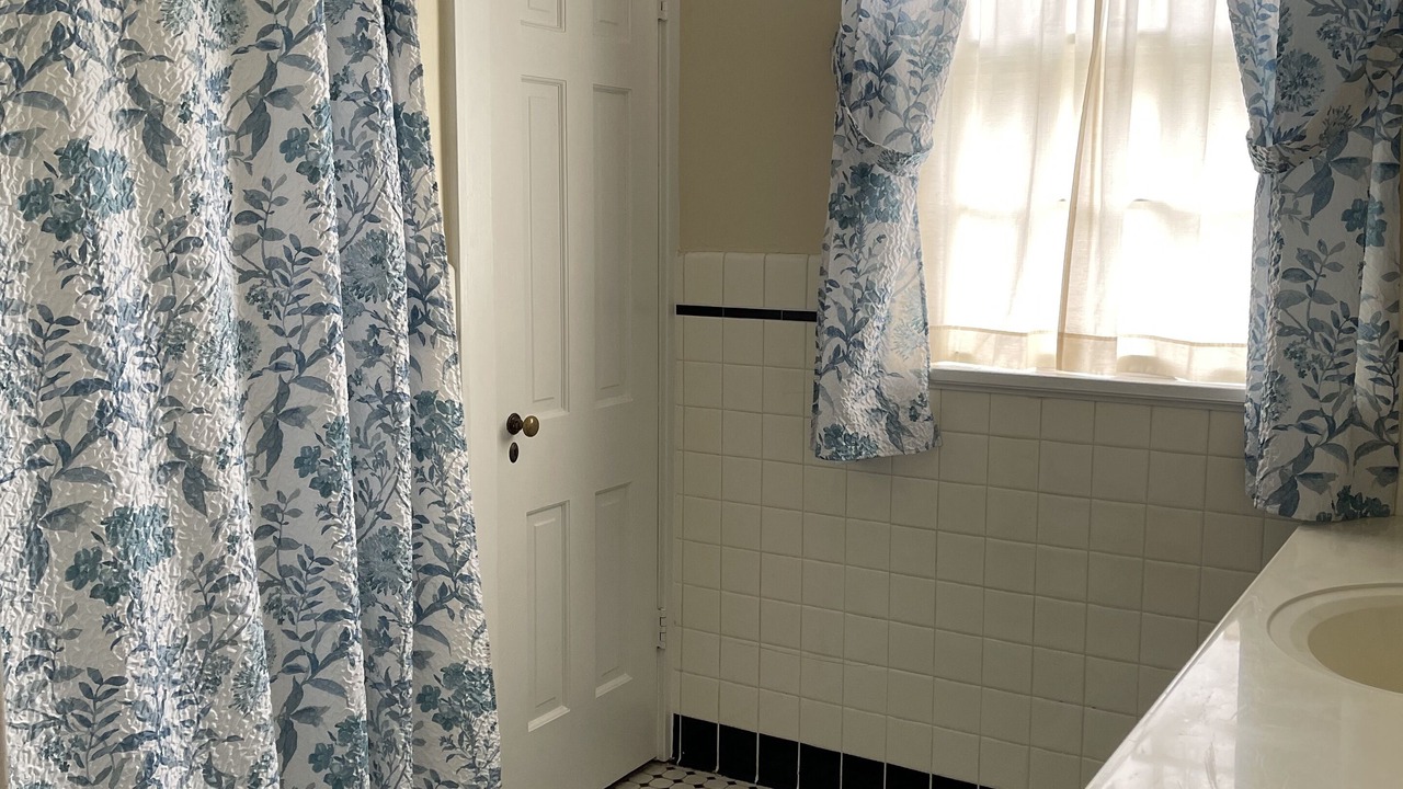 Photo of Bathroom in Norma