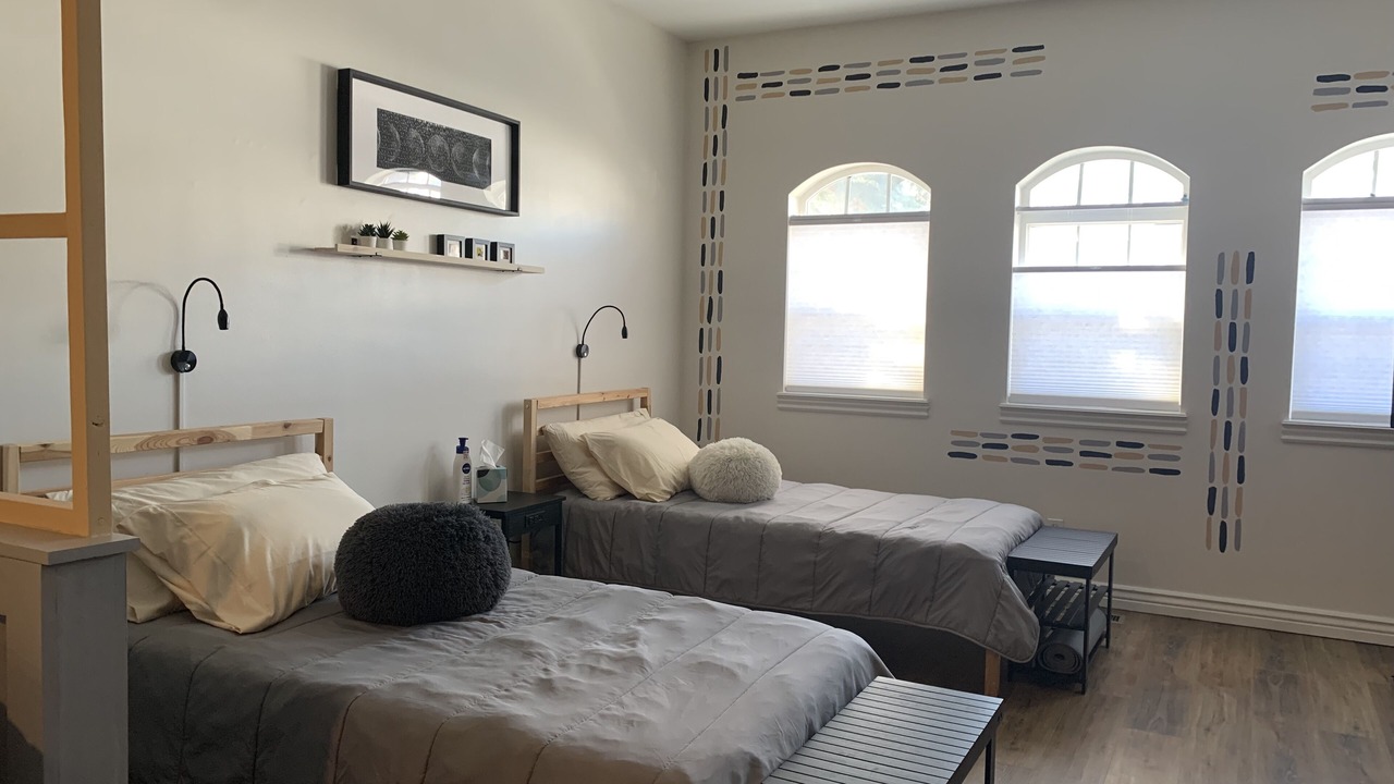 Photo of Bedroom in Midway